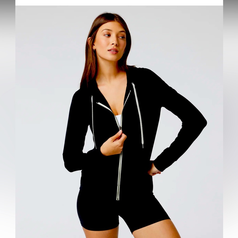 Vuori full zip